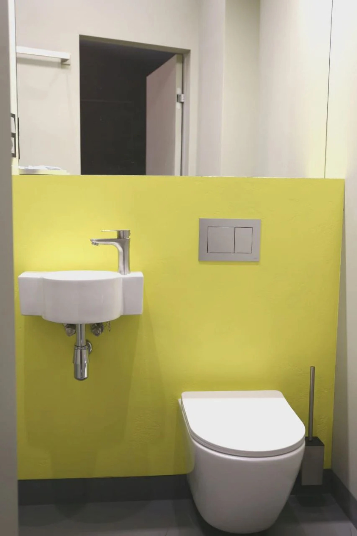 Квартира Good Day Apartments