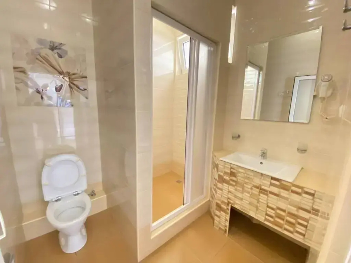 Квартира премиум с 2 спальнями с видом на море и балконом 4/2