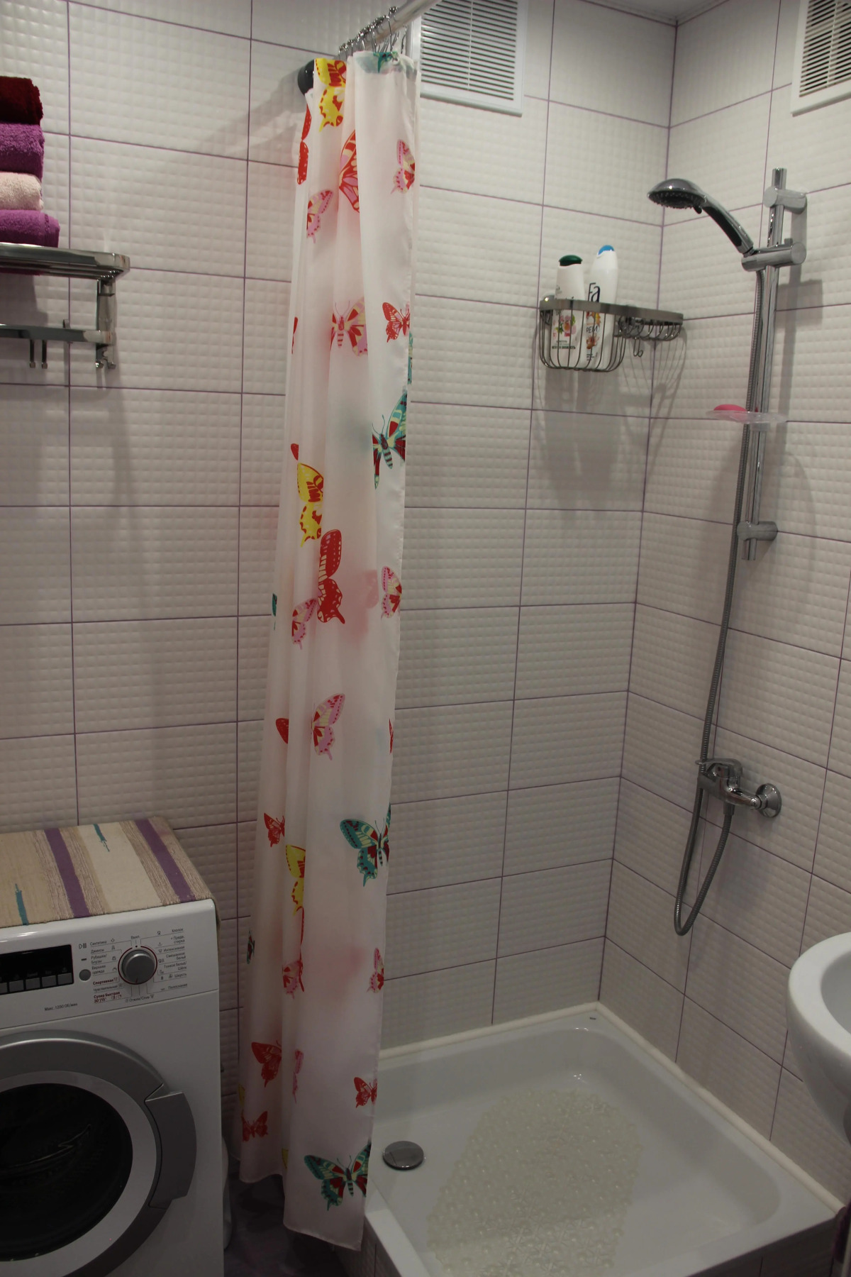 Квартира Трехкомнатная Студия Провинция