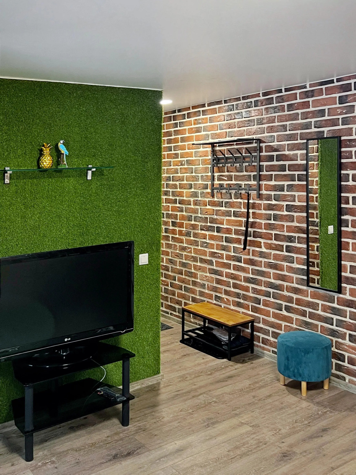 Апартаменты Granada Комфортная Евро-двушка в центре города с новым дизайнерским ремонтом