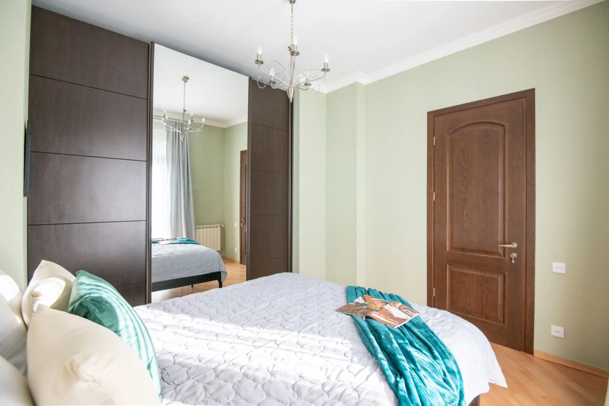 Апартаменты in Central Vake with City View