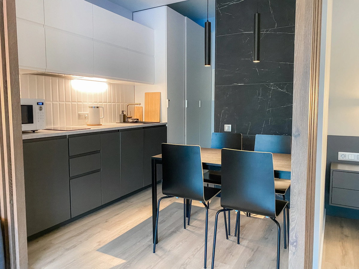 Студия с террасой с панорамным видом на горы