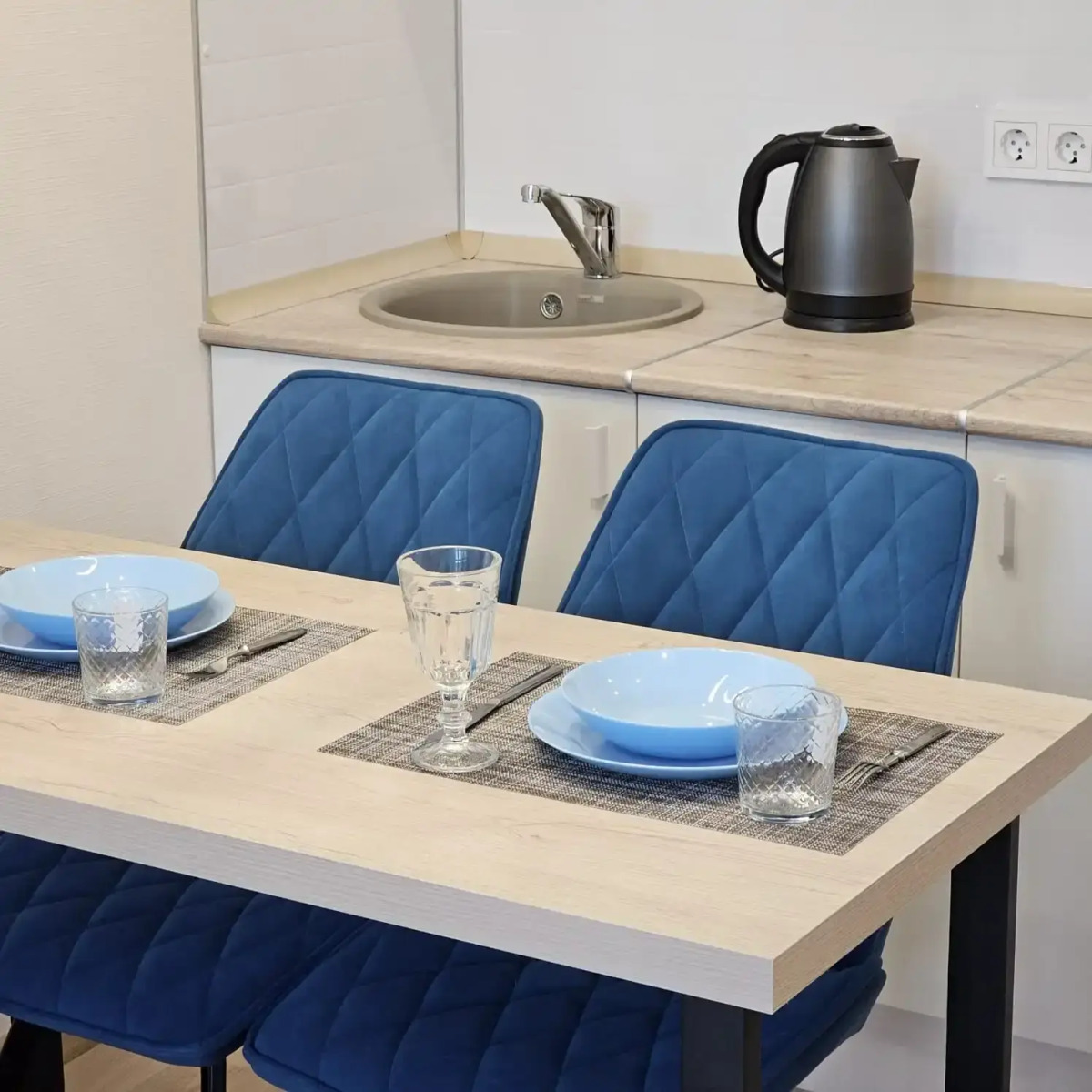 Апартаменты студия 404