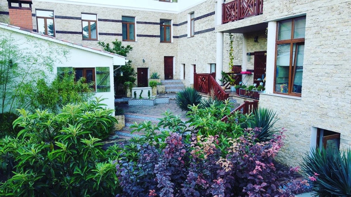 Отель Рахиль