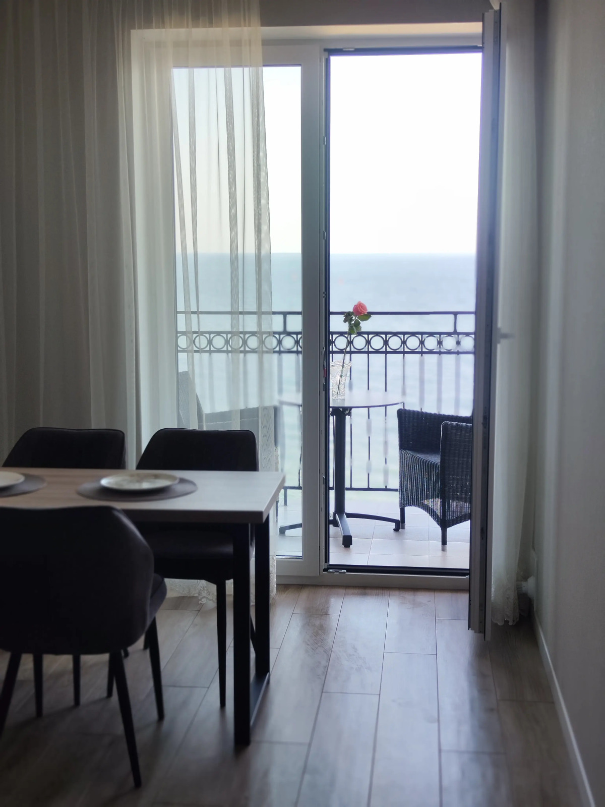 Апартаменты Жизнь с Видом на Море