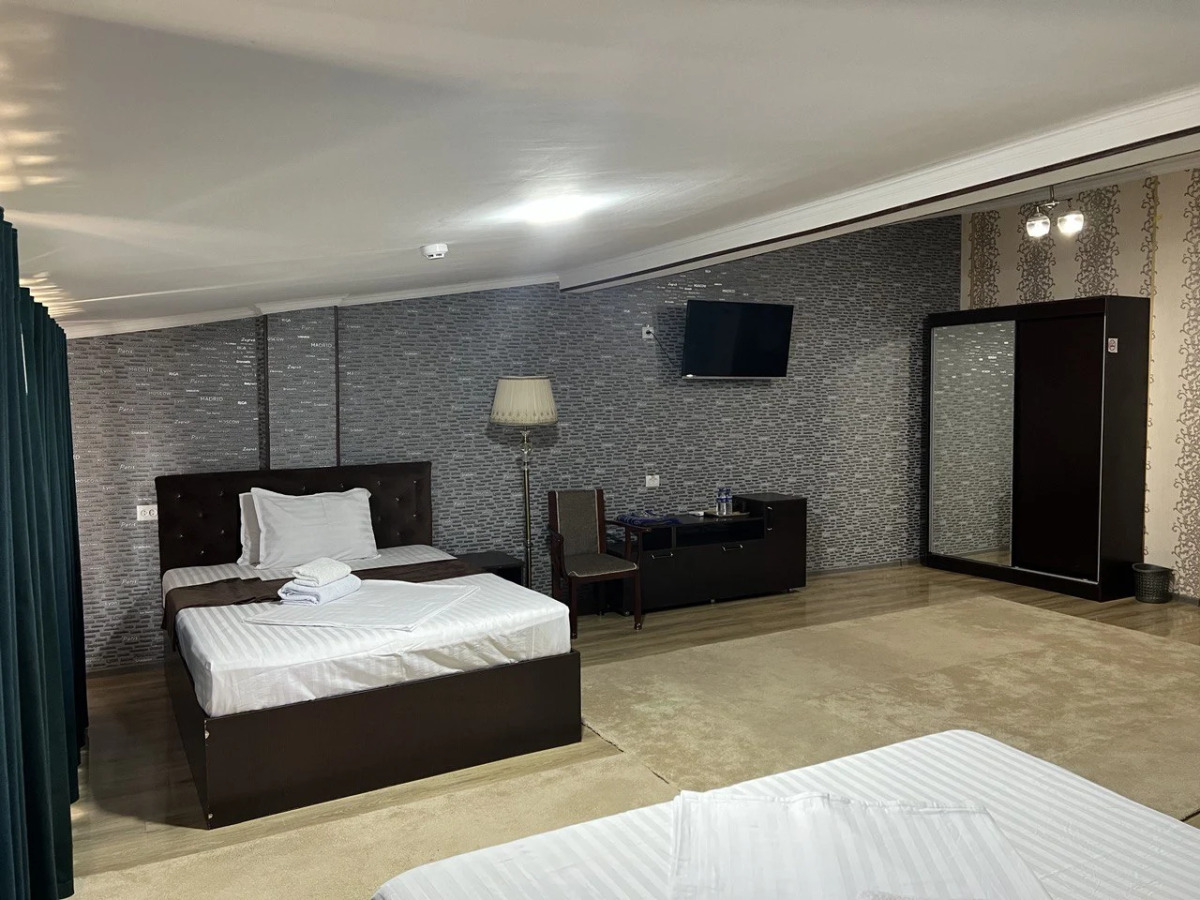 Отель Garden City