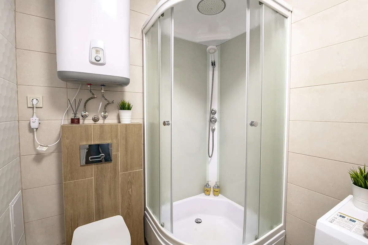 Апартаменты TopHouse на Каплунова 10 трёхкомнатные