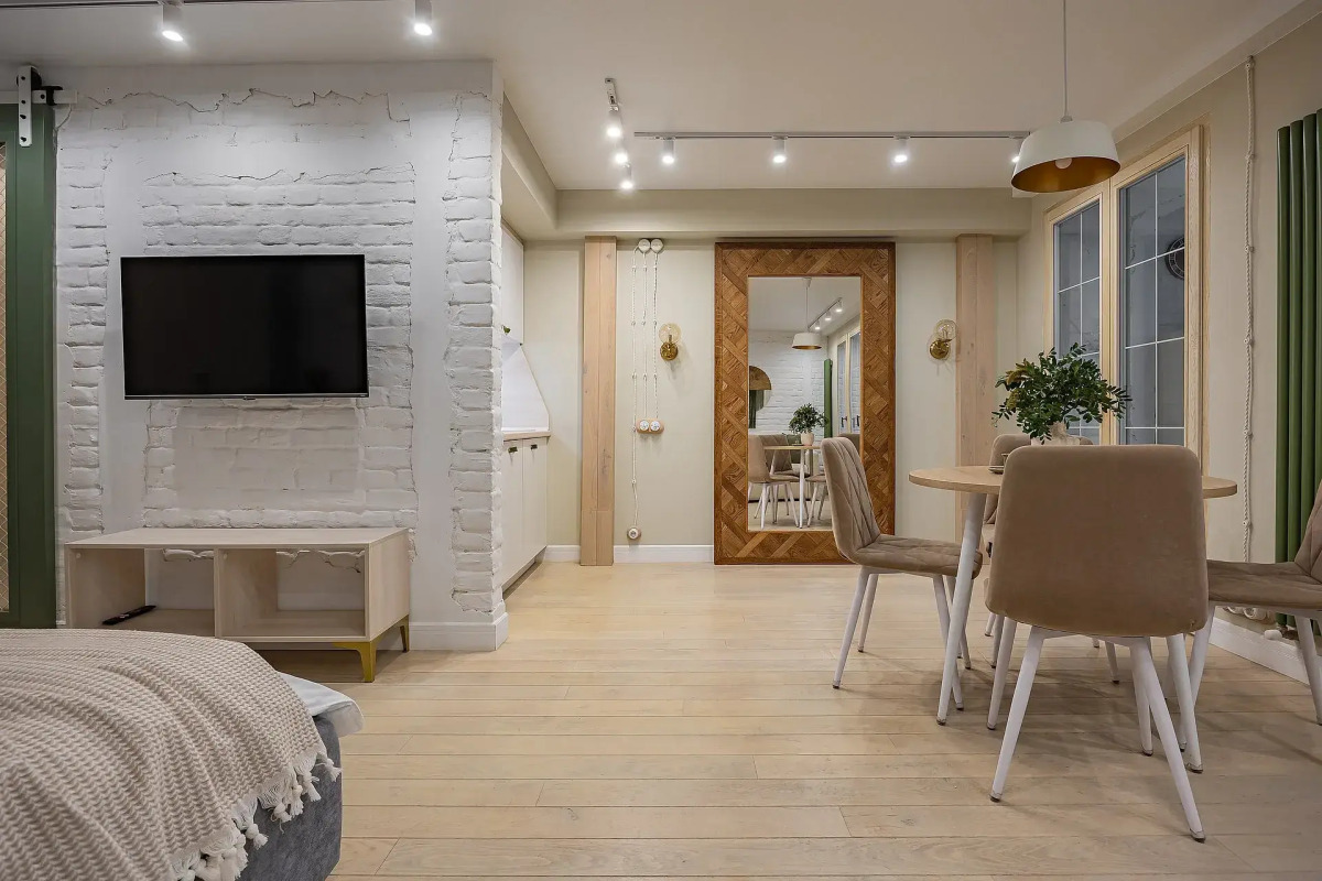 Апартаменты в Центре на Невзоровых 7 Сова-Дом