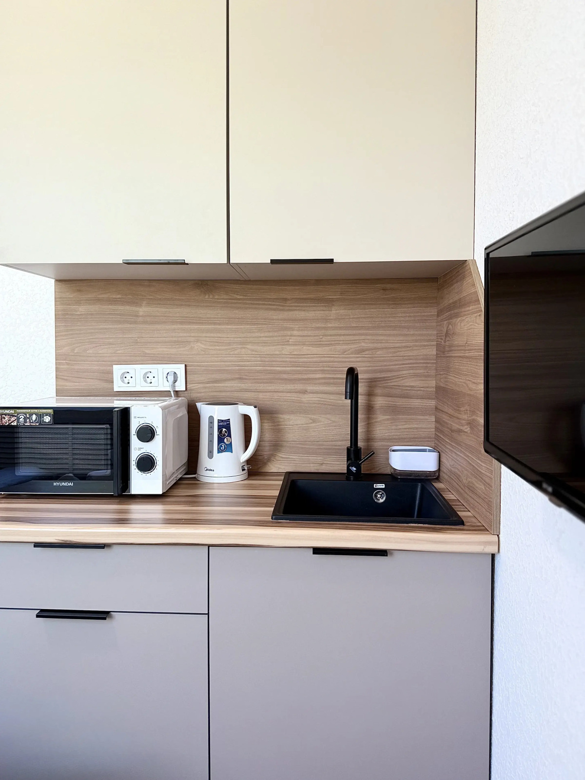 Апартаменты 16 Комфортно И Точка на Ул. Кржижановского 15к1