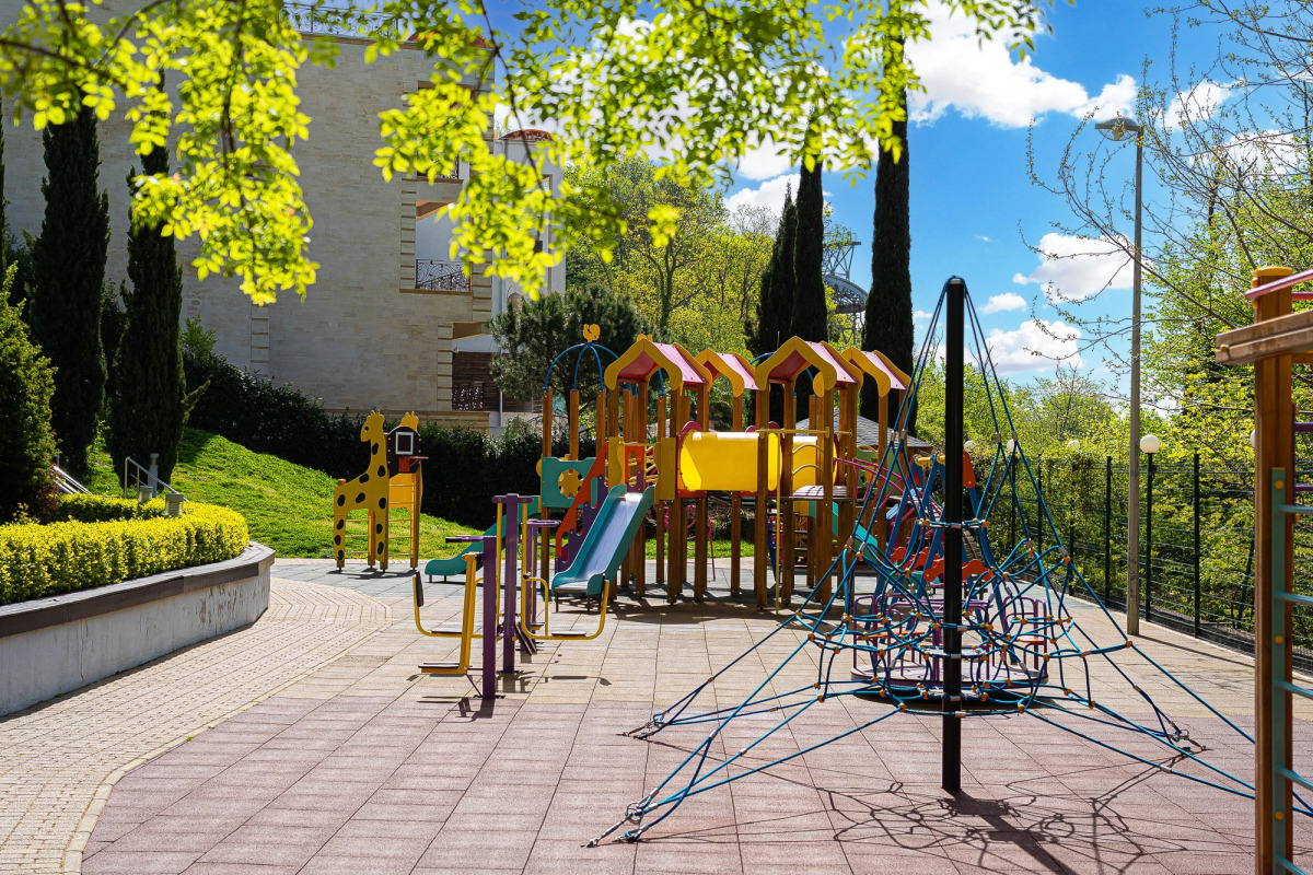 Апартаменты Трехкомнатные в ЖК Актер Гэлакси