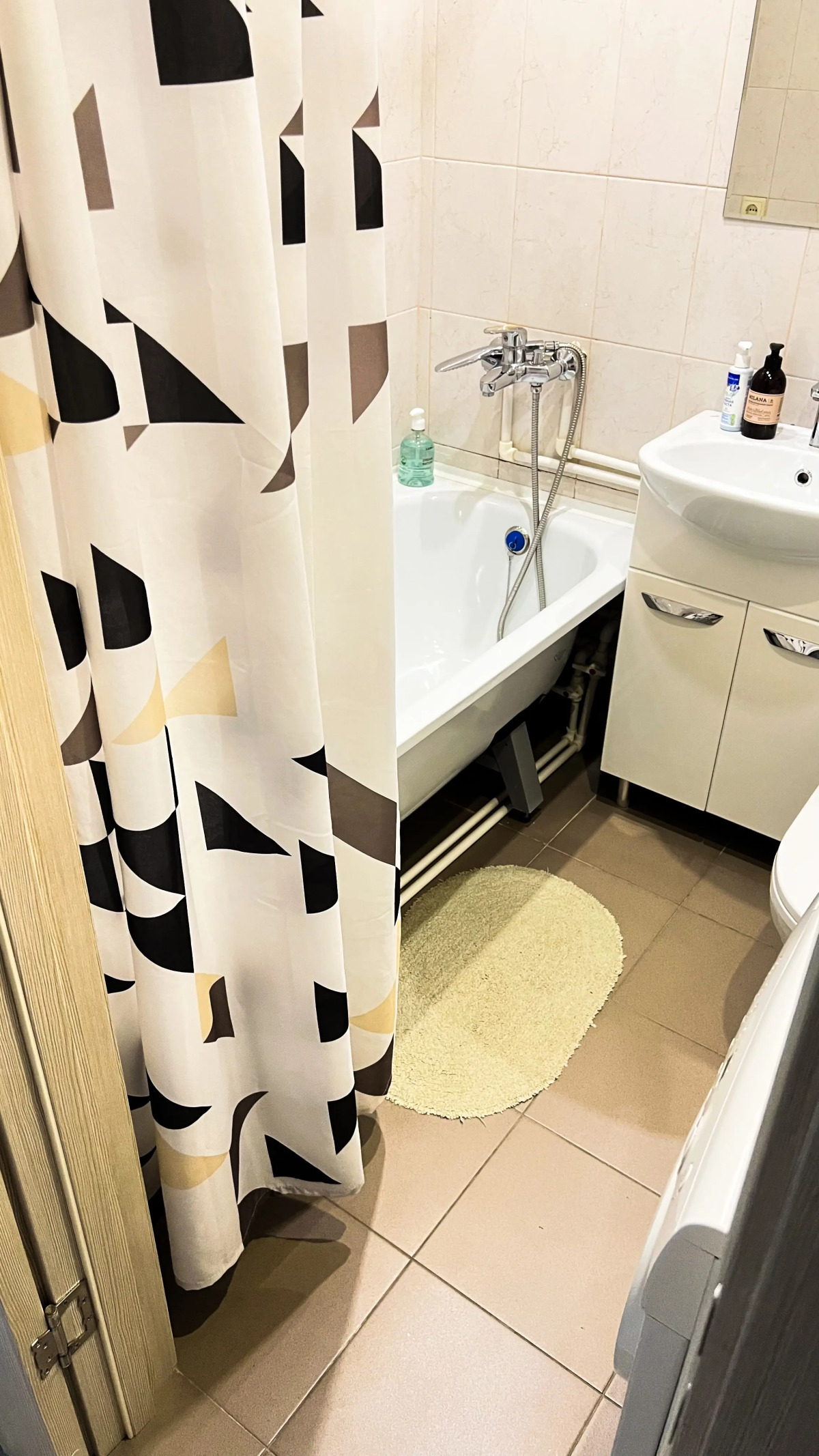 Апартаменты на Короленко 16