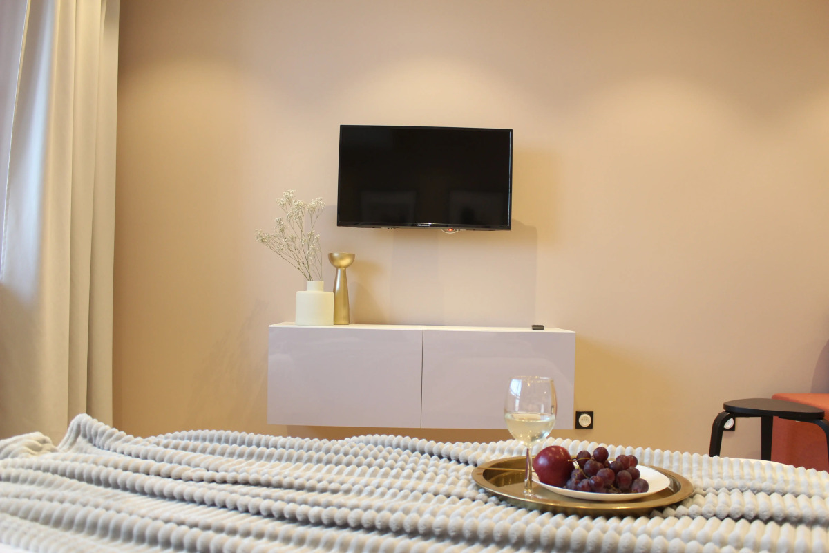 Pudra-Room Студия 30м2 рядом с Проспектом Октября