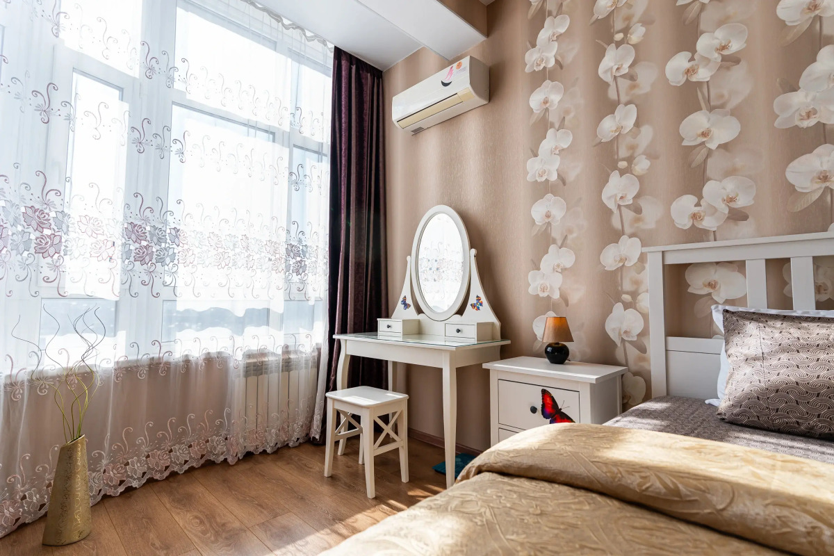 Апартаменты Чистая и Уютная Недалеко от Моря от LetoApart