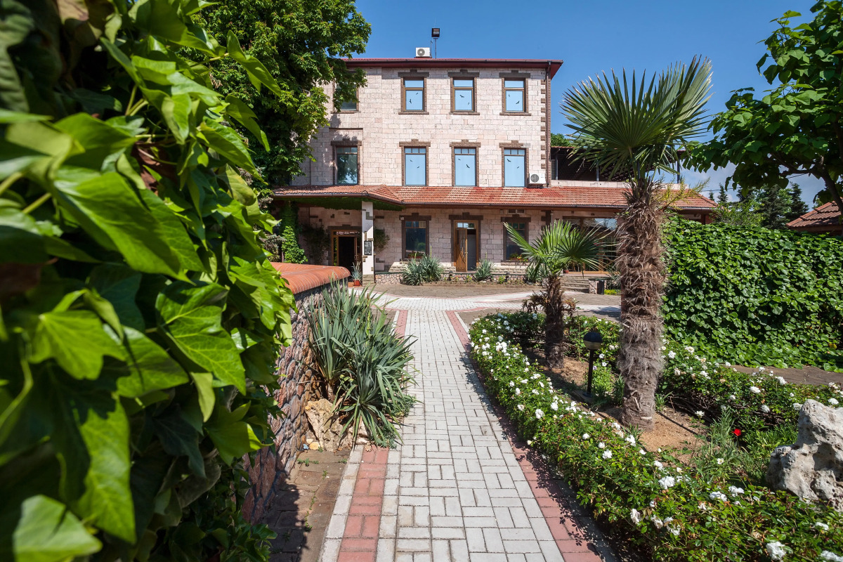 Отель Омега-Клуб