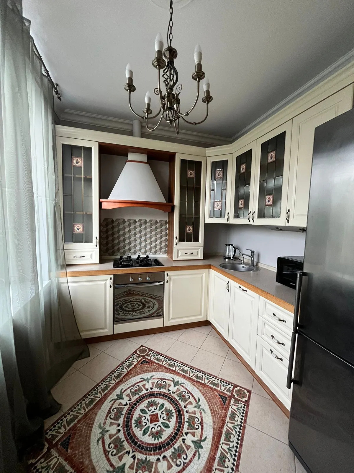 Квартира M.O.O.N APARTMENTS  Толе би Тулебаева кв 8 Центр