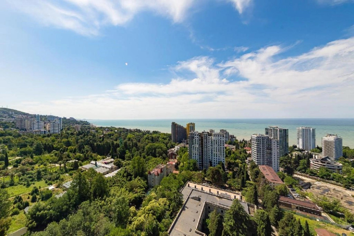 Апартаменты у Дендрария в ЖК Метрополь на самом высоком этаже, где есть бассейн