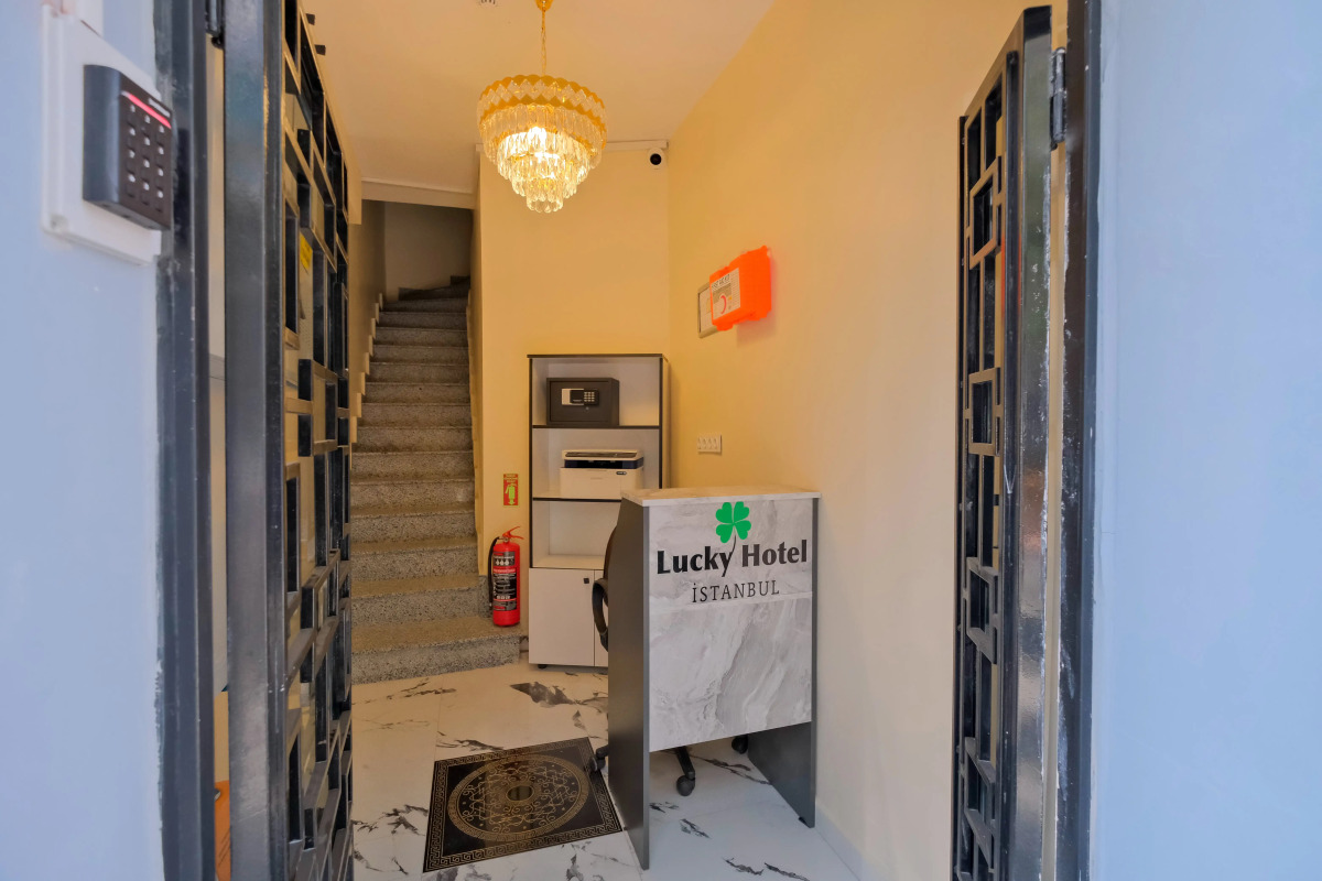Отель Lucky Hotel Istanbul
