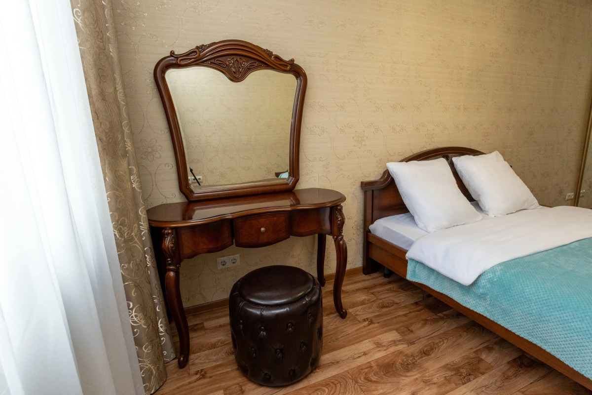 Квартира Уютная Трёхкомнатная