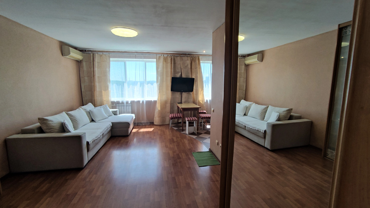 Квартира 10 мин до центра, уютно, чисто, ванна для двоих