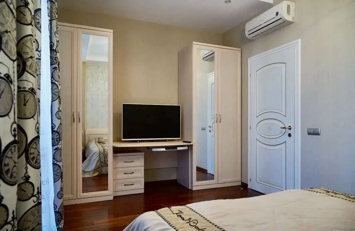 Апартаменты Элитные Апартаменты с Видом на Кремль и Реку на Меридианной 2 Версаче