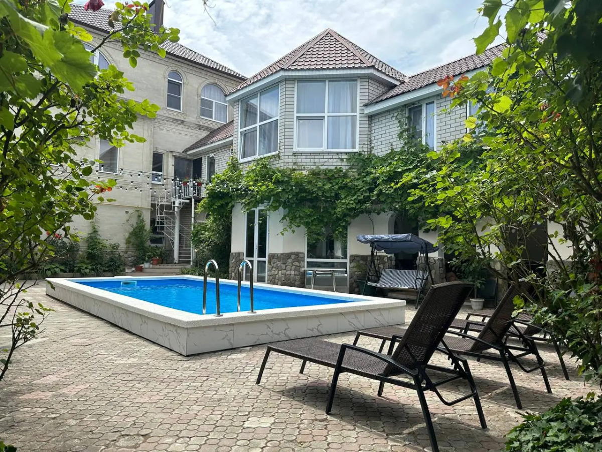 Гостевой дом  Come Inn на Кленовой