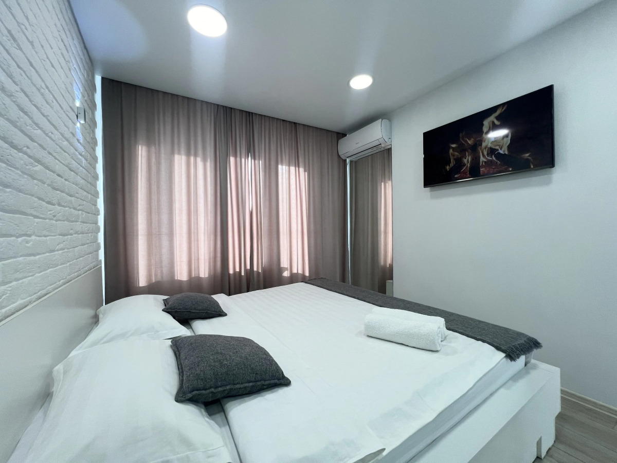 Апартаменты Торайгырова 28