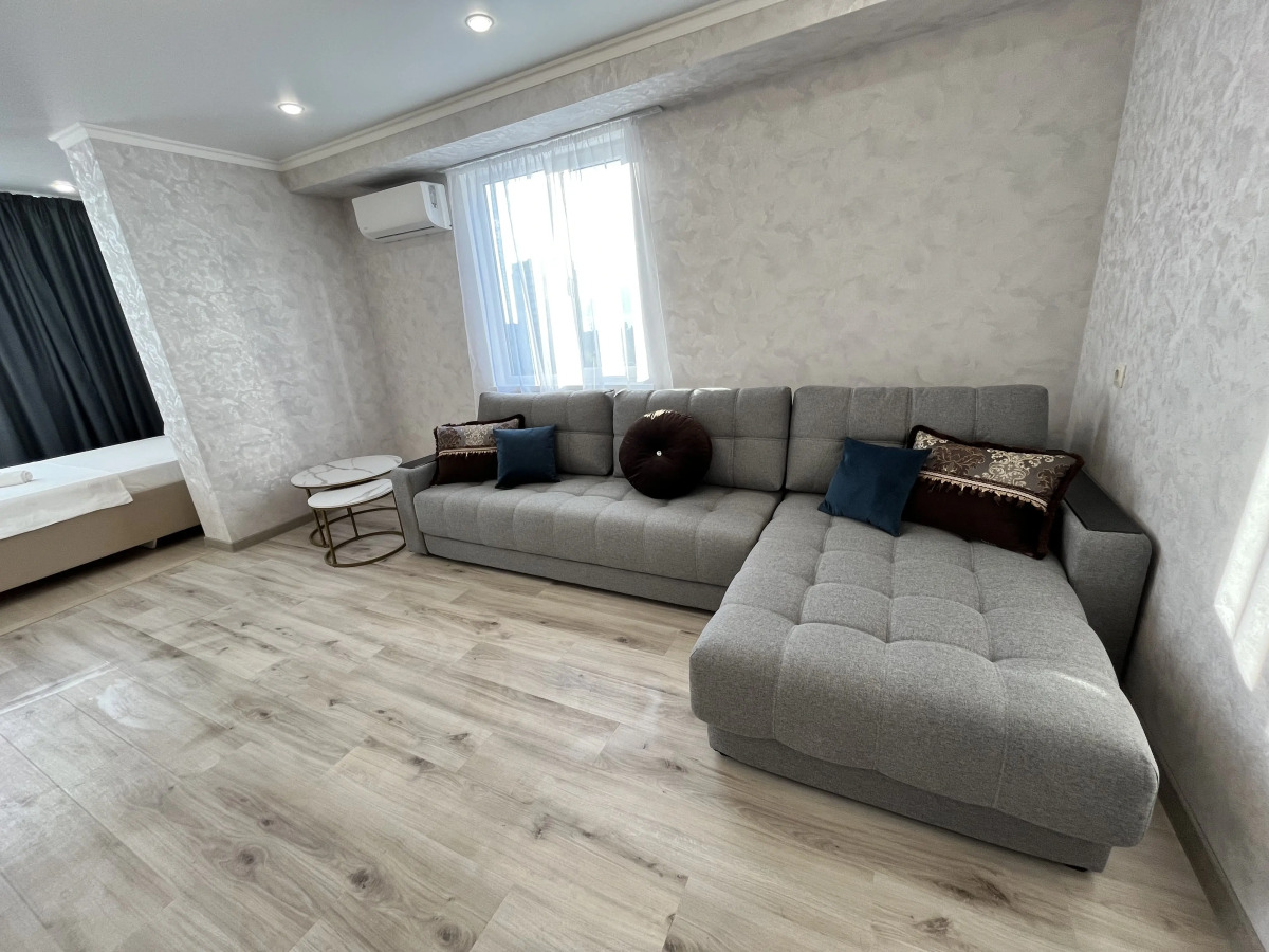 Квартира Апартаменты в Центре Гагры с Видом на Море и Горы