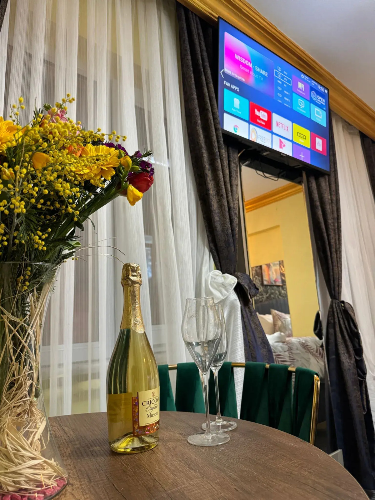 Апартаменты Gur Royal Suit