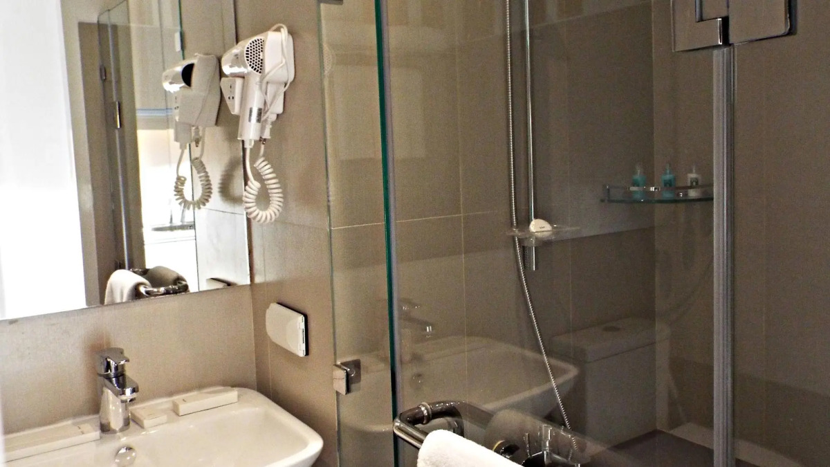 Отель101 Manila- Multi-Use Hotel