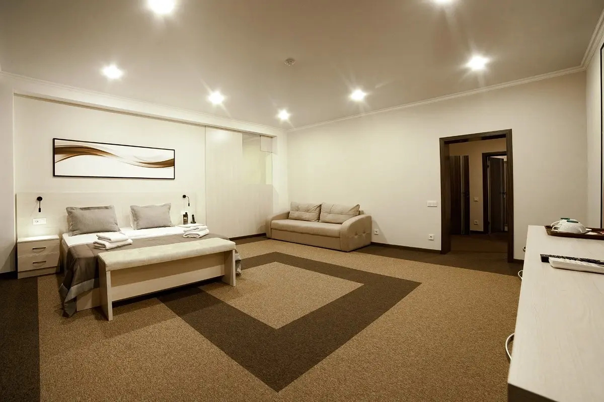 Отель Меридиан