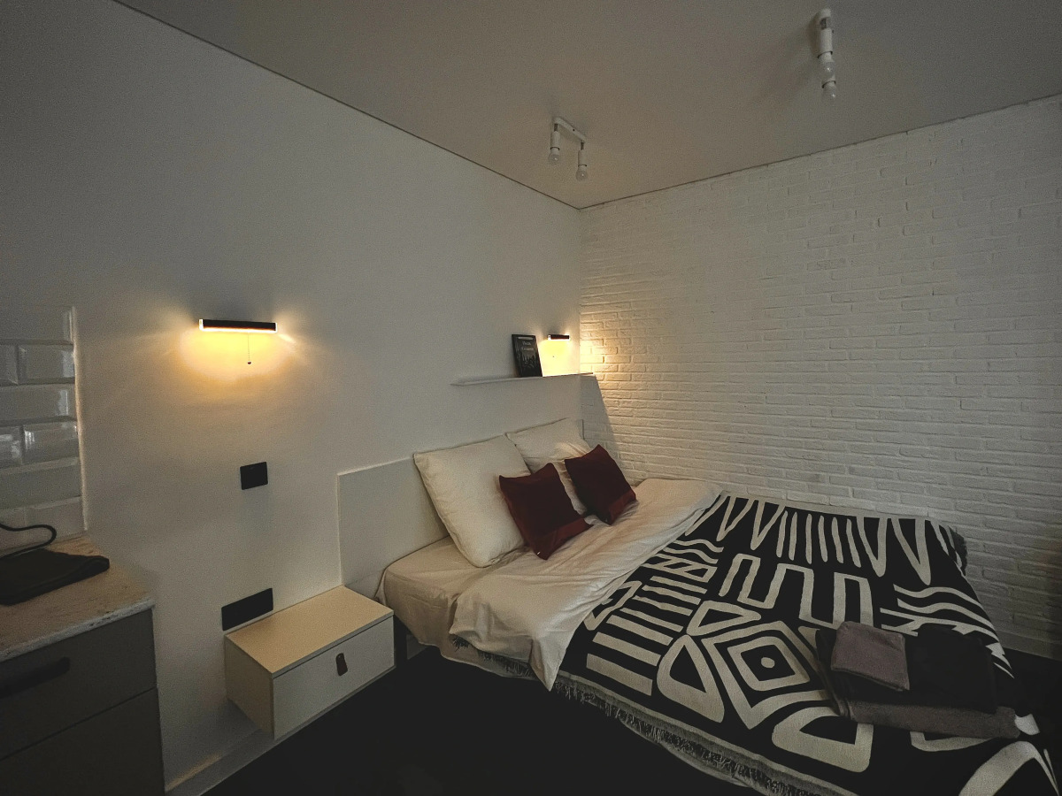 Апартаменты шикарные новые в самом центре Смоленска с удобным месторасположением