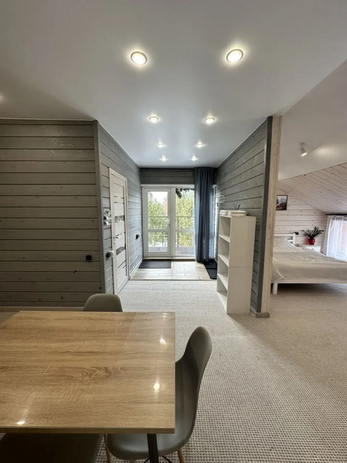 Гостевой дом Хвоя в окружении кедрового леса