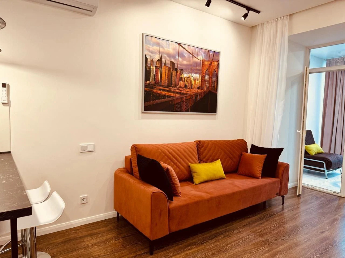 Апартаменты Apart VL с видом на бухту Золотой Рог и мосты