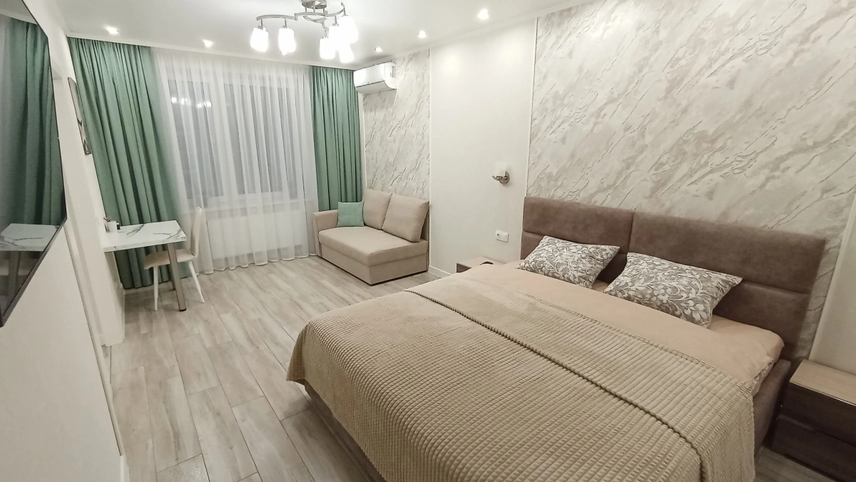 Квартира Доминант на Луначарского в Центре