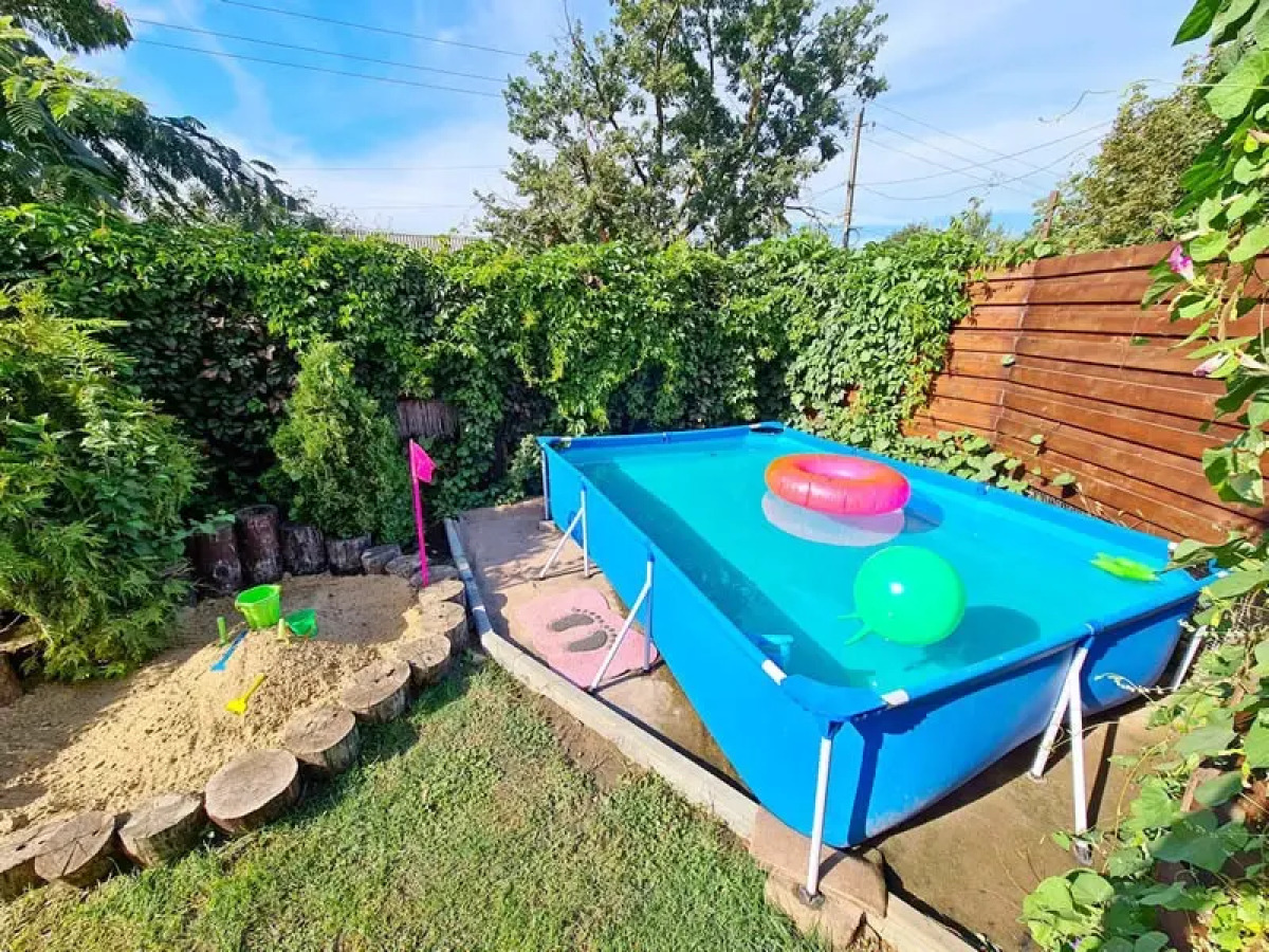 Частный дом Таунхаус со своим двором Кубанский Дворик 1