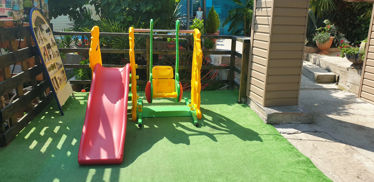 Отель Ривер