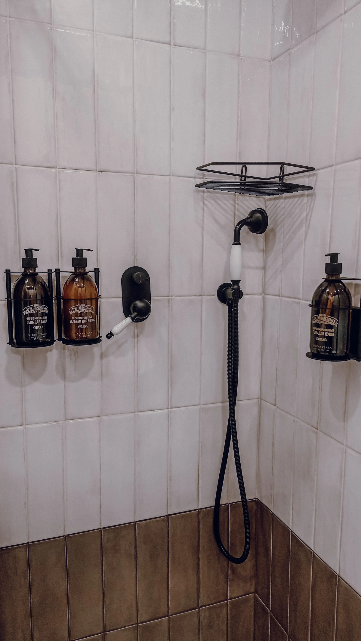 Отель Gizzat Plaza