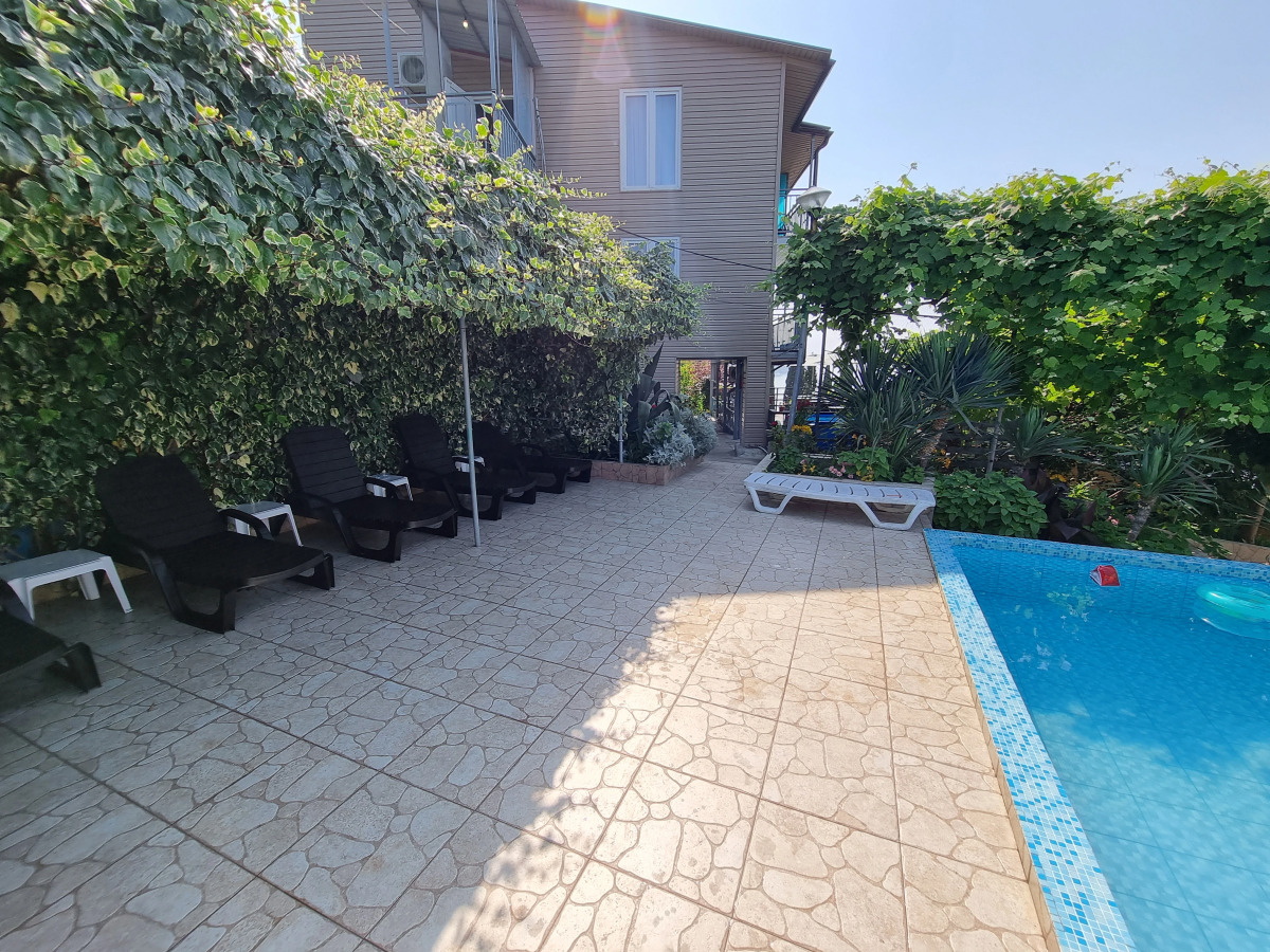 Отель Ривер