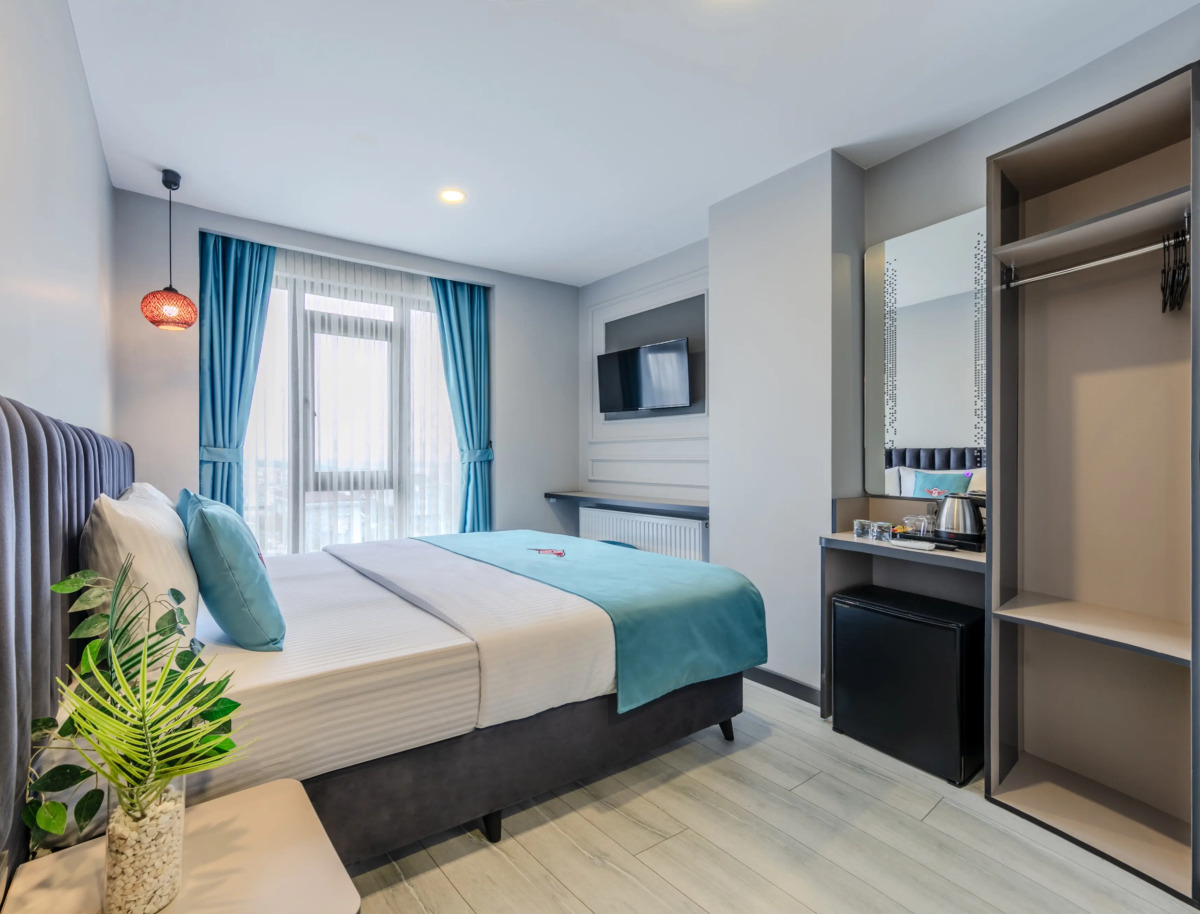 Отель Solin Airport Hotel