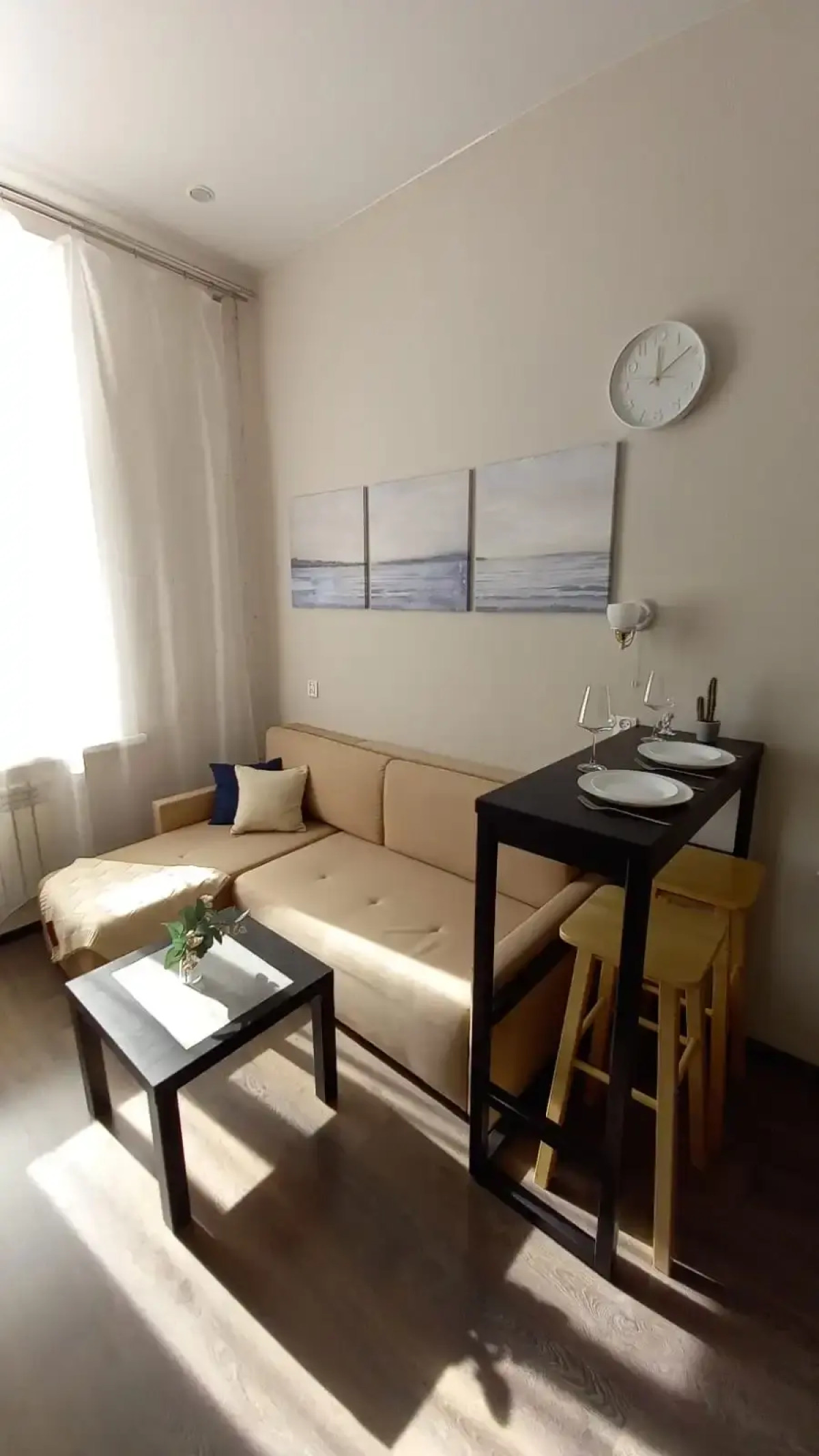 Апартаменты Уютная Двухуровневая Студия в Центре Города