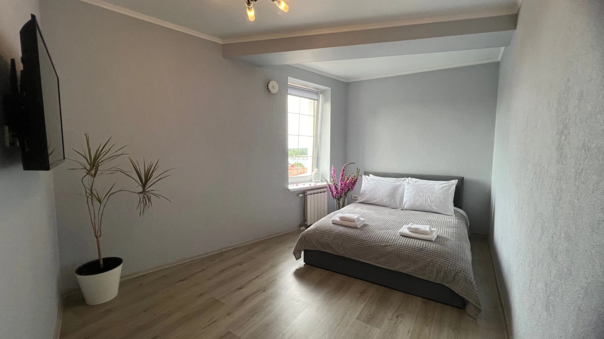 Апартаменты на Краснофлотской с видом на замок