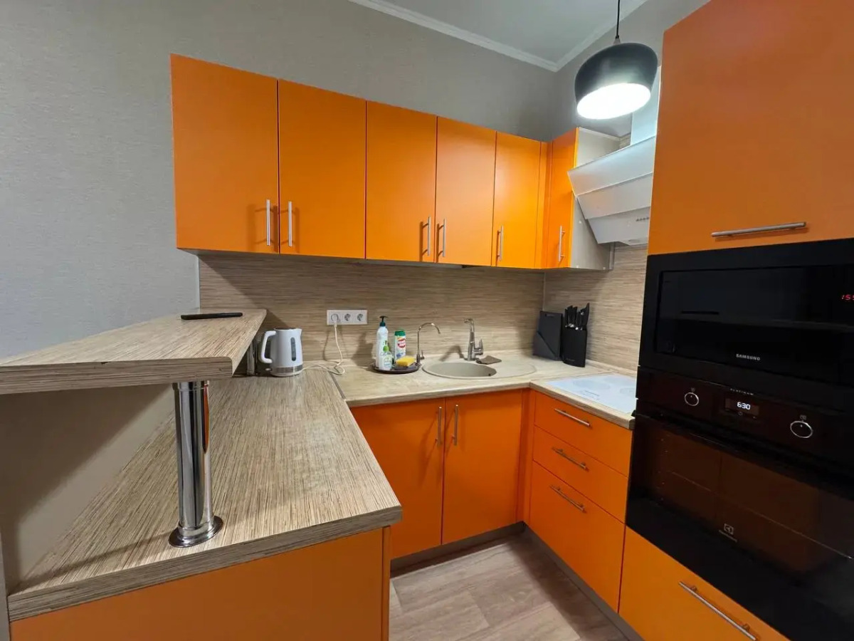 Квартира Новая однокомнатная квартира возле ТРЦ Аура