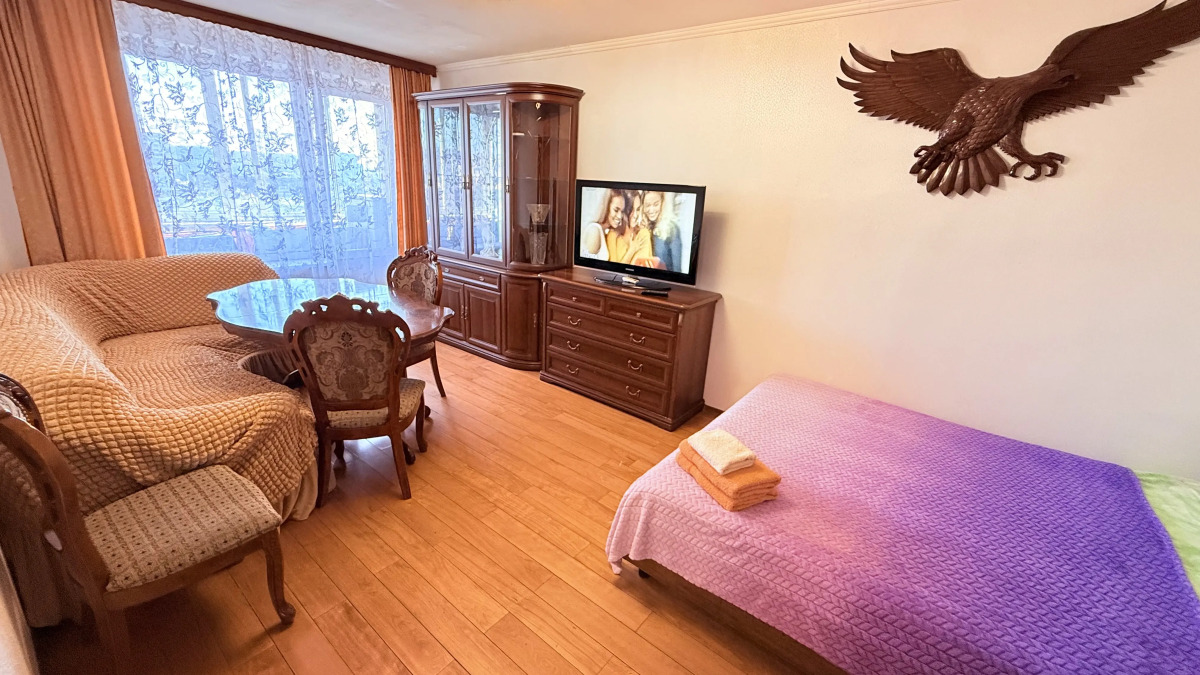 Апартаменты квартира на 3 Рощинской 12