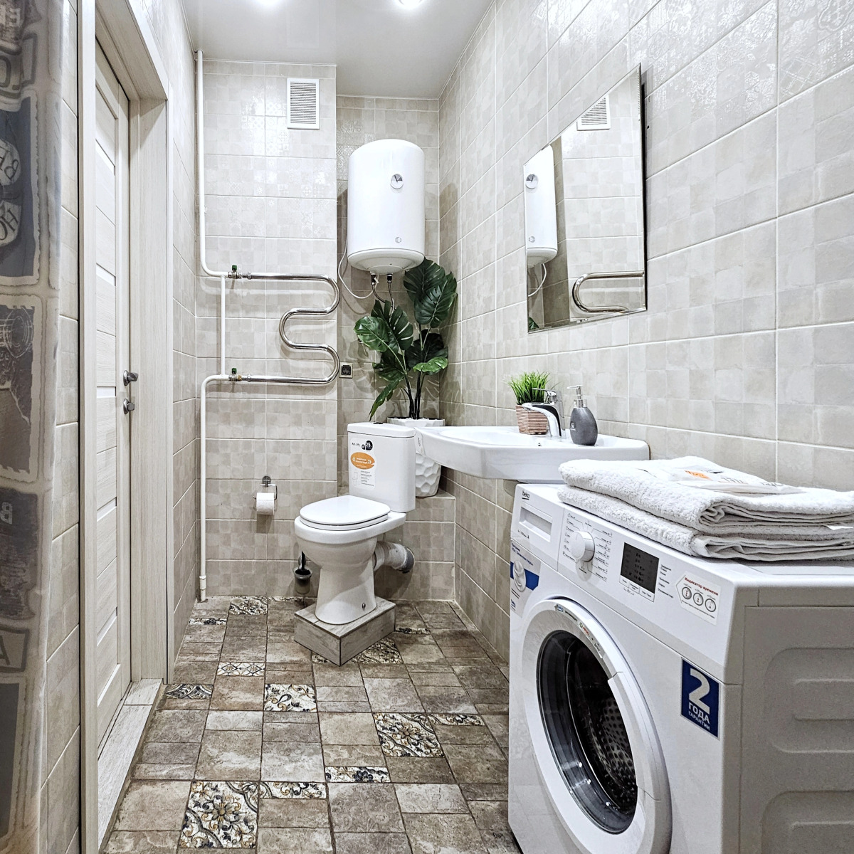 Апартаменты ФлаНск на Крылова 2