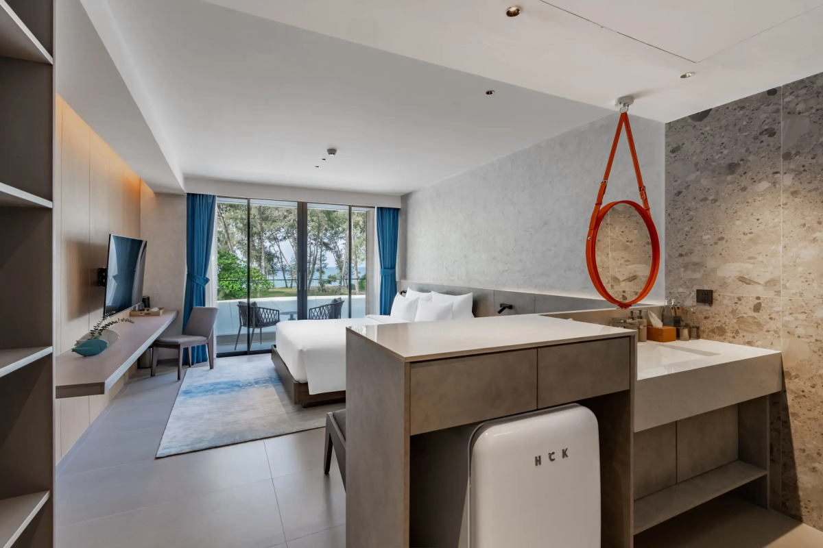 Курортный Отель Kora Beach Resort Phuket