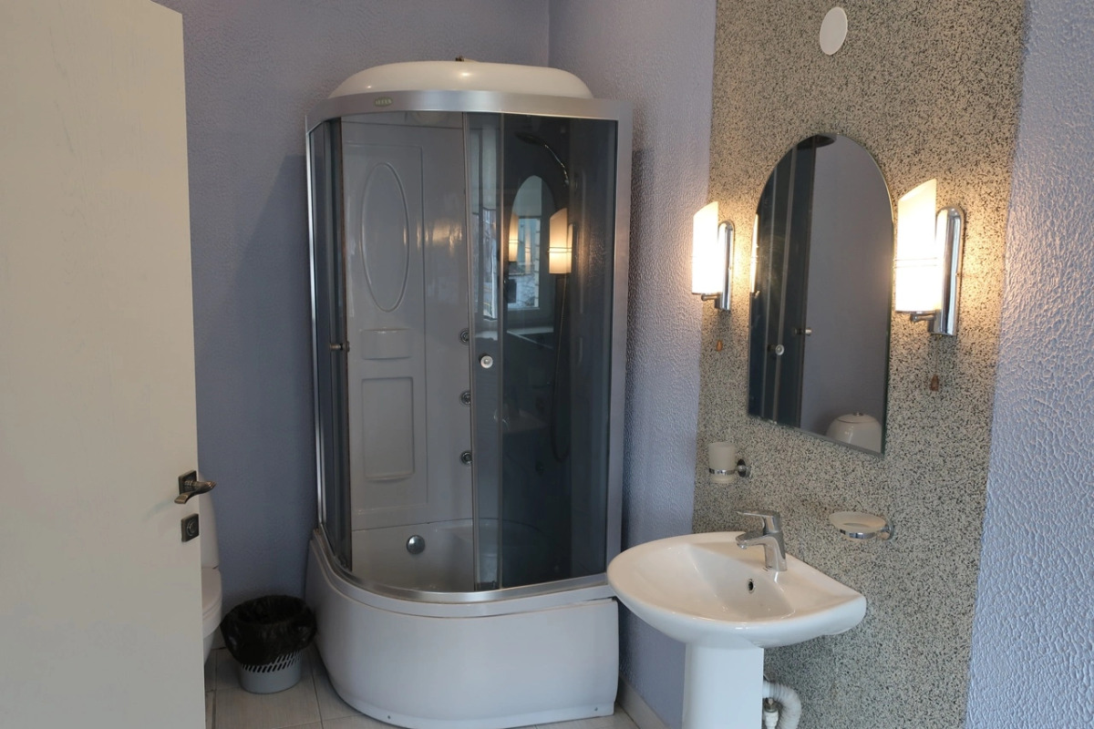 Отель Золотой дракон