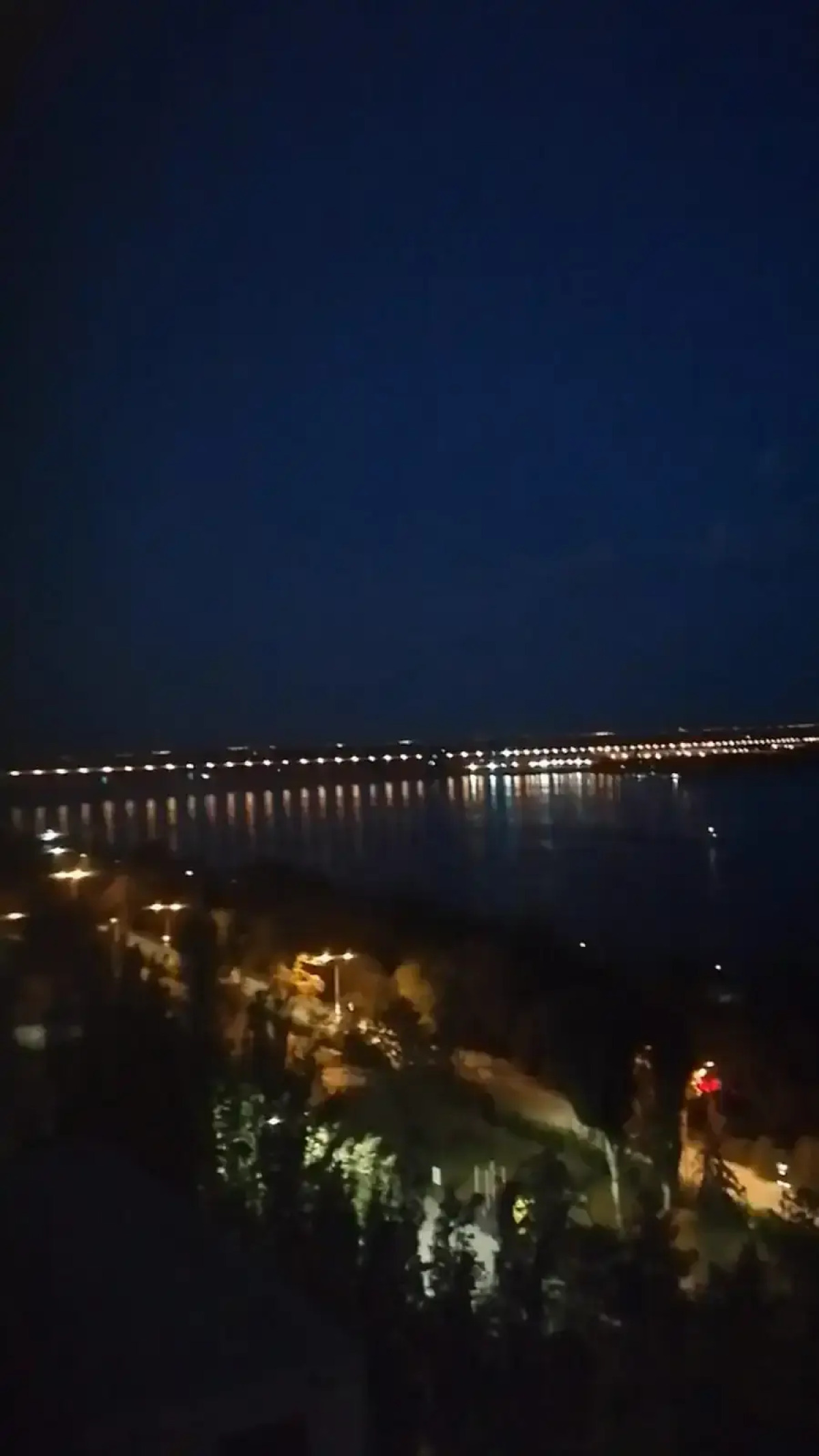 Трёхкомнатные апартаменты на Маршала Чуйкова