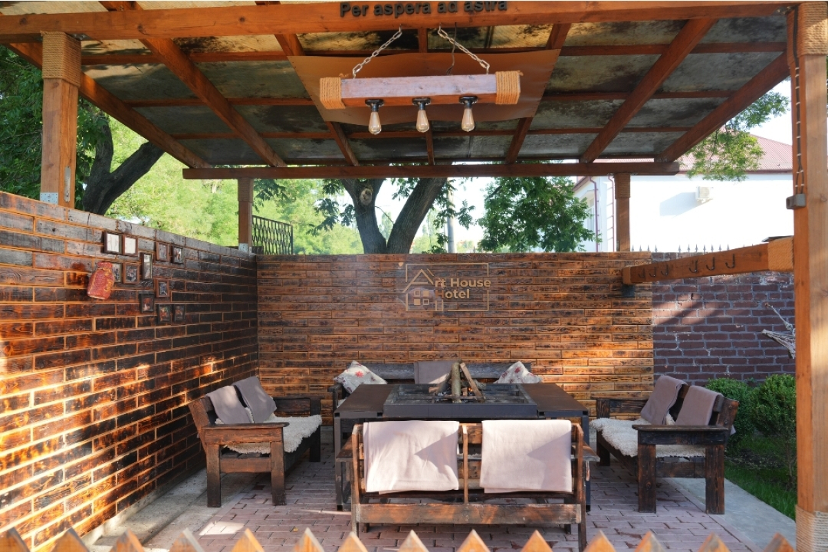 Отель Art House Hotel