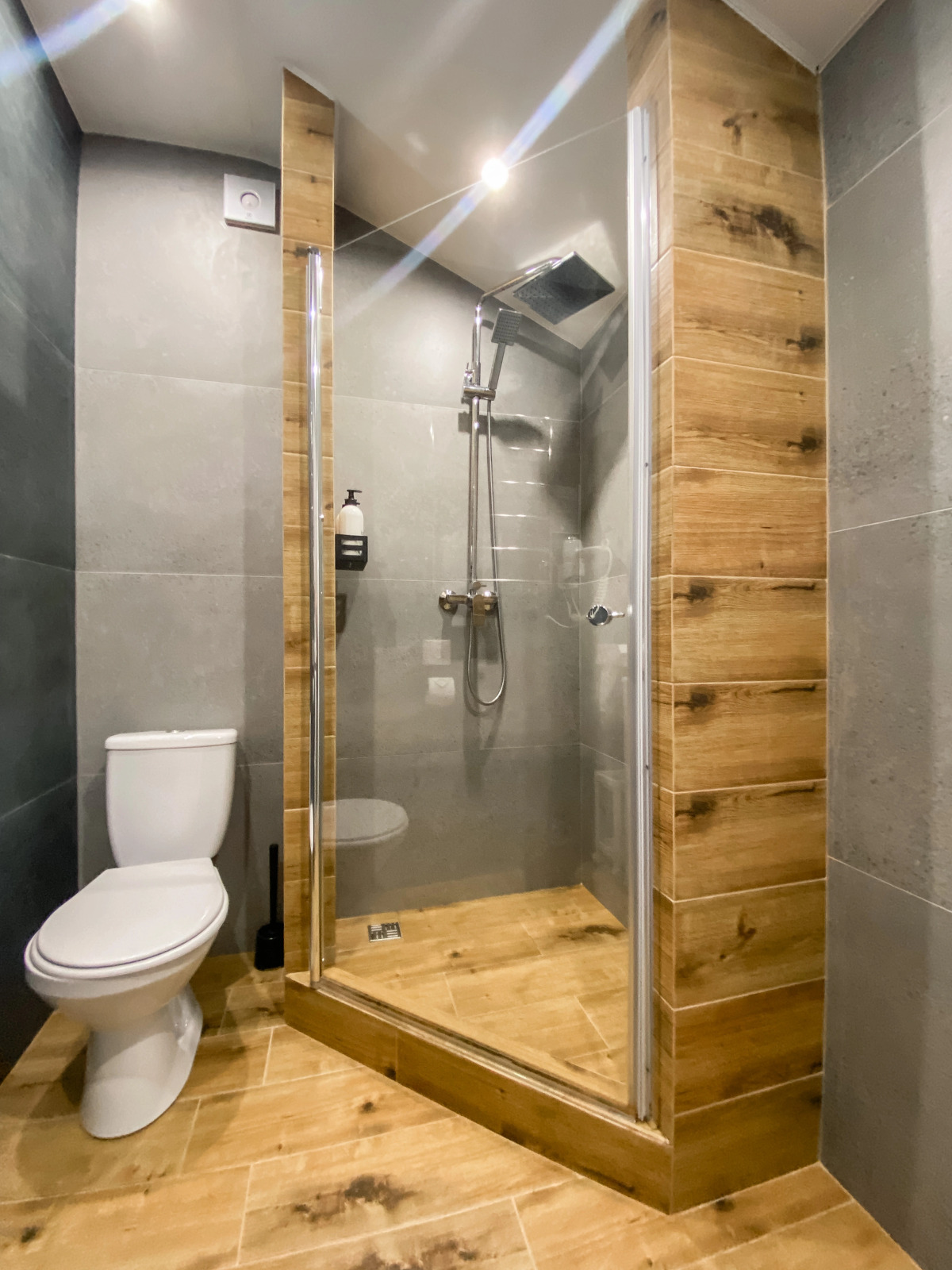 Квартира С Панорамным Видом на Озеро и Горы