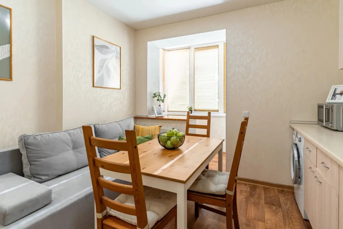 Квартира у парка Галицкого Апарт-Отелика на Героев Разведчиков